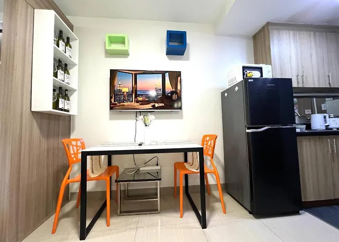 Staycation Pasay Near Airport & Mall Of 18100 *